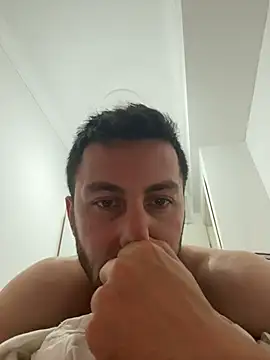 Snapshot of emredenizz07 chatting on November 2025 01:44:02 PM emredenizz07 online show from November 2025 01:44:02 PM