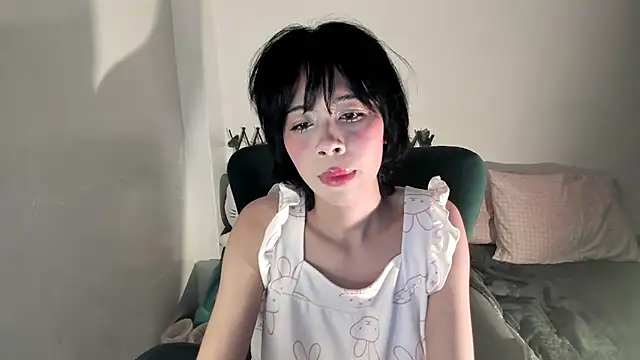 Snapshot of dolliette24 chatting on October 2025 02:31:01 AM dolliette24 online show from October 2025 02:31:01 AM