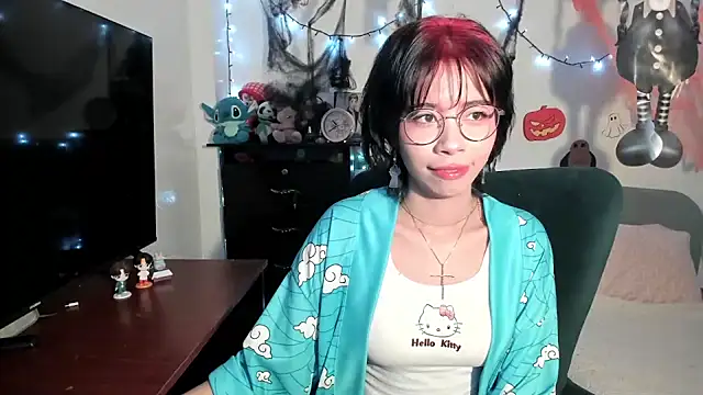 Snapshot of dolliette24 chatting on October 2025 08:48:02 PM dolliette24 online show from October 2025 08:48:02 PM