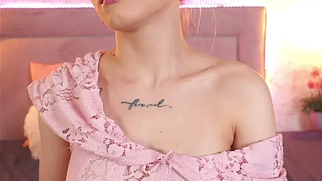 Snapshot of ChannelAngeless chatting on October 2025 10:16:02 AM ChannelAngeless online show from October 2025 10:16:02 AM