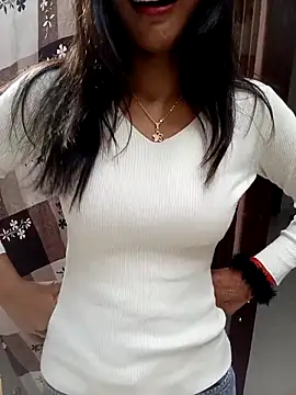 Snapshot of Raj-kumari chatting on October 2025 04:35:01 PM Raj-kumari online show from October 2025 04:35:01 PM