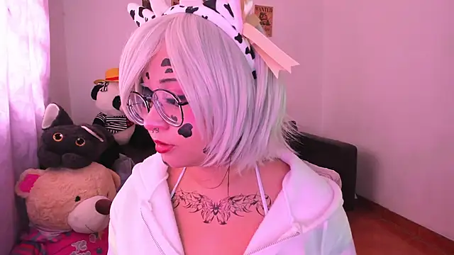 Lolii Zoe online show from October 2025 06:16:01 PM