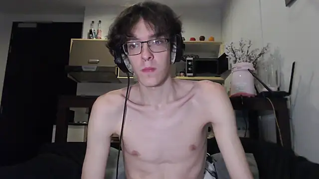 Snapshot of LovesomeCookie chatting on October 2025 02:06:02 PM LovesomeCookie online show from October 2025 02:06:02 PM