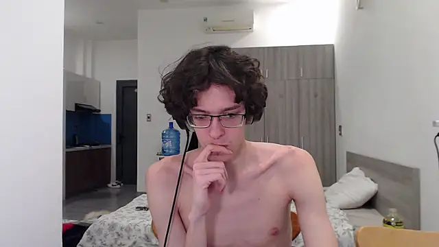 Snapshot of LovesomeCookie chatting on November 2025 06:52:01 PM LovesomeCookie online show from November 2025 06:52:01 PM