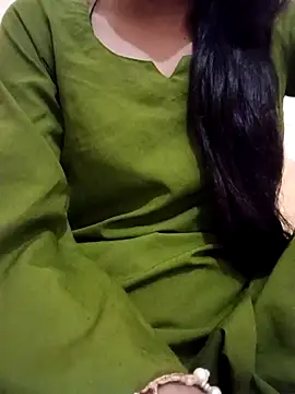 Queen Pooja7 online show from September 2025 10:30:01 AM