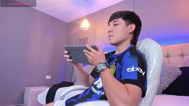 Snapshot of Ares_di_martin chatting on September 2025 09:31:01 PM Ares di martin online show from September 2025 09:31:01 PM