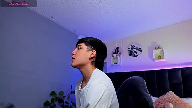 Snapshot of Ares_di_martin chatting on September 2025 02:55:02 PM Ares di martin online show from September 2025 02:55:02 PM