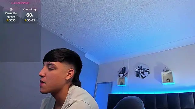 Snapshot of Ares_di_martin chatting on October 2025 02:15:02 PM Ares di martin online show from October 2025 02:15:02 PM