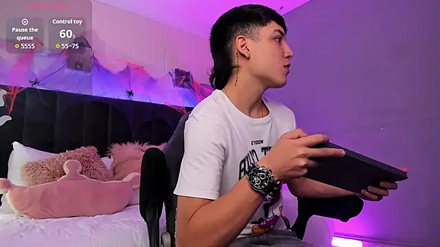 Snapshot of Ares_di_martin chatting on October 2025 02:40:02 PM Ares di martin online show from October 2025 02:40:02 PM