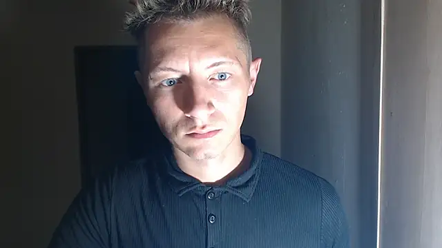 Snapshot of BlondZilla chatting on November 2025 06:56:01 AM BlondZilla online show from November 2025 06:56:01 AM