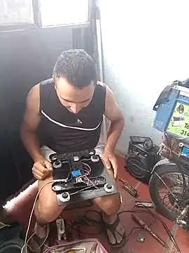 Snapshot of miroqui143 chatting on November 2025 03:55:01 PM miroqui143 online show from November 2025 03:55:01 PM