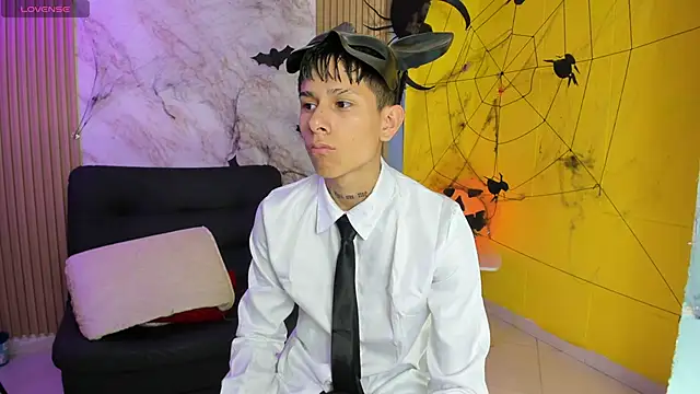 jake beach online show from October 2025 07:26:02 PM