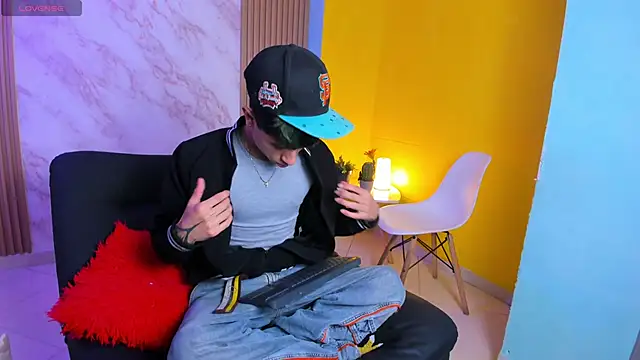 jake beach online show from November 2025 07:13:02 PM