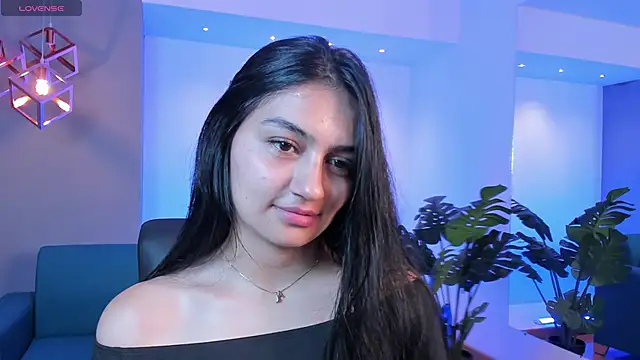 AidaJones online show from October 2025 12:04:02 PM