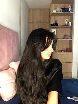 Snapshot of SelinaCatt_ chatting on November 2025 10:52:02 PM SelinaCatt online show from November 2025 10:52:02 PM