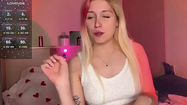 Snapshot of _Annabel_Myr_ chatting on October 2025 11:08:02 AM Annabel Myr online show from October 2025 11:08:02 AM