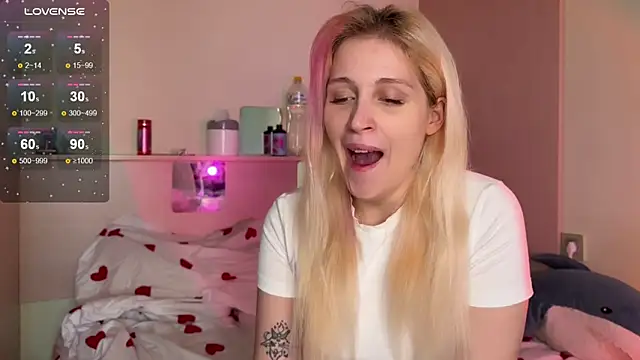 Snapshot of _Annabel_Myr_ chatting on October 2025 11:41:02 AM Annabel Myr online show from October 2025 11:41:02 AM