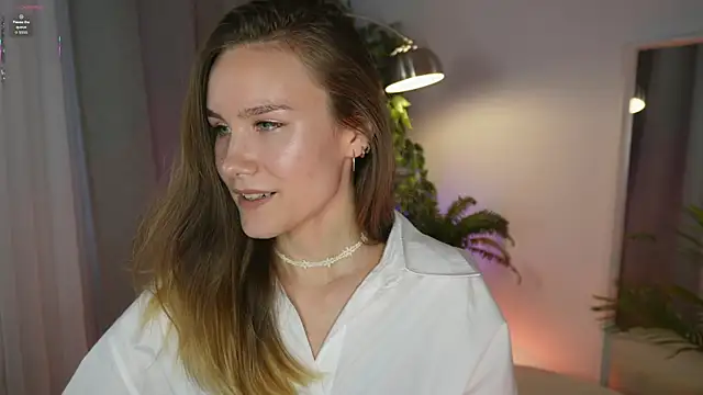 Snapshot of _Clare_Florence_ chatting on October 2025 01:32:02 PM Clare Florence online show from October 2025 01:32:02 PM