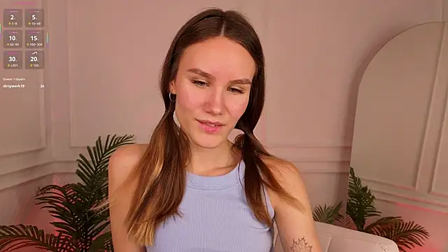 Snapshot of _Clare_Florence_ chatting on October 2025 01:54:01 PM Clare Florence online show from October 2025 01:54:01 PM