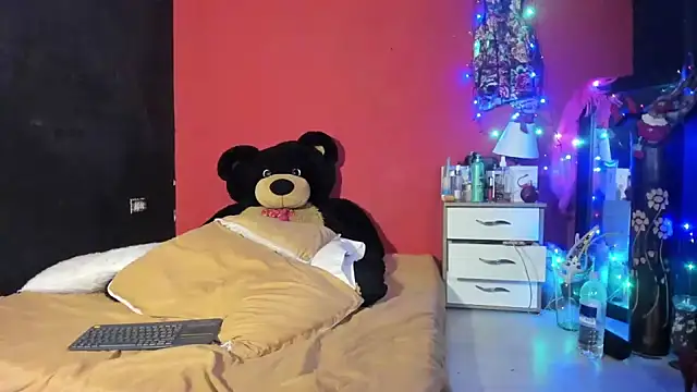 Snapshot of Luigi_Morgan chatting on November 2025 04:44:02 AM Luigi Morgan online show from November 2025 04:44:02 AM