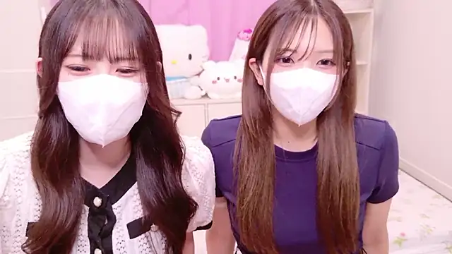 Snapshot of MOEMOE-Q chatting on September 2025 08:05:01 AM MOEMOE-Q online show from September 2025 08:05:01 AM