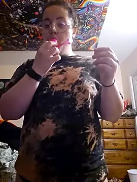 nuttiebuddy1 online show from September 2025 12:03:02 AM