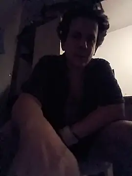 Pornoforpyros online show from September 2025 05:20:01 AM