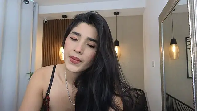 Lia Mar  online show from November 2025 06:19:02 PM