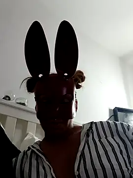 LightskinBumpa online show from October 2025 12:41:02 AM