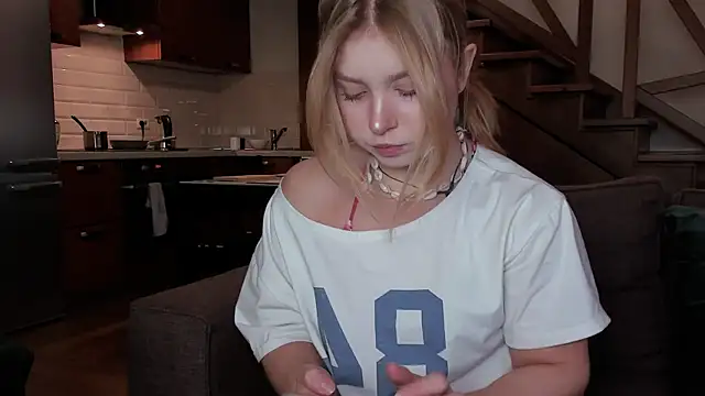 VanillaLivitski online show from October 2025 11:19:01 AM