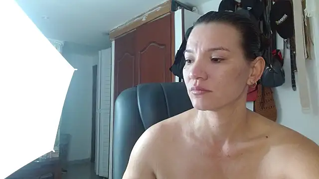 Snapshot of BriggiteSkyAngels chatting on October 2025 09:26:01 AM BriggiteSkyAngels online show from October 2025 09:26:01 AM