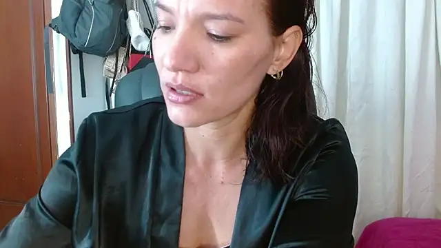 Snapshot of BriggiteSkyAngels chatting on October 2025 09:20:01 AM BriggiteSkyAngels online show from October 2025 09:20:01 AM