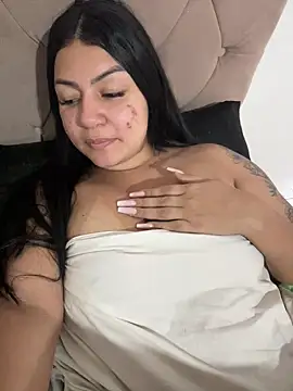 julianamascarada online show from September 2025 05:35:01 PM