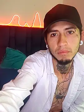 Tattoboy19cm online show from September 2025 01:44:02 PM