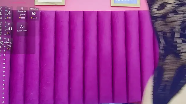 Snapshot of cutepetitee chatting on October 2025 08:06:02 PM cutepetitee online show from October 2025 08:06:02 PM