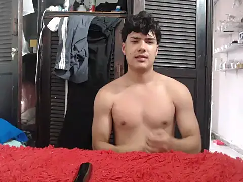 Snapshot of dani_titan320 chatting on November 2025 07:13:02 PM dani titan320 online show from November 2025 07:13:02 PM