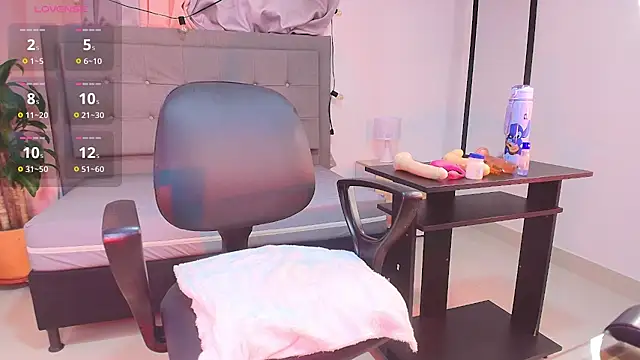 saray reese online show from October 2025 02:07:02 PM