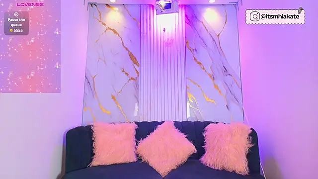 Snapshot of Mhiaa_Sweet chatting on November 2025 12:06:01 PM Mhiaa Sweet online show from November 2025 12:06:01 PM