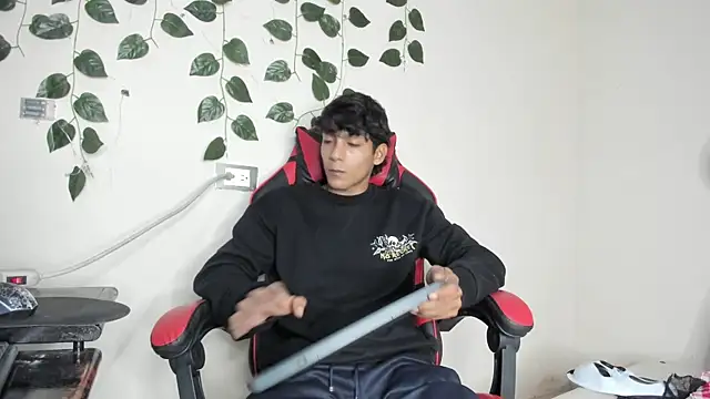 axel rousse2 online show from October 2025 09:16:01 PM