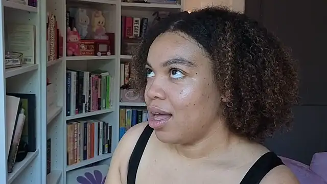 Snapshot of zahrabliss chatting on September 2025 08:55:02 PM zahrabliss online show from September 2025 08:55:02 PM