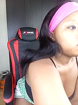 Snapshot of Young_Slut21 chatting on October 2025 04:35:01 AM Young Slut21 online show from October 2025 04:35:01 AM