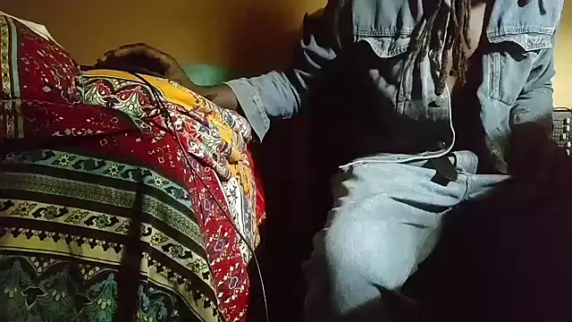 Snapshot of EYEzIAM chatting on November 2025 09:54:02 AM EYEzIAM online show from November 2025 09:54:02 AM