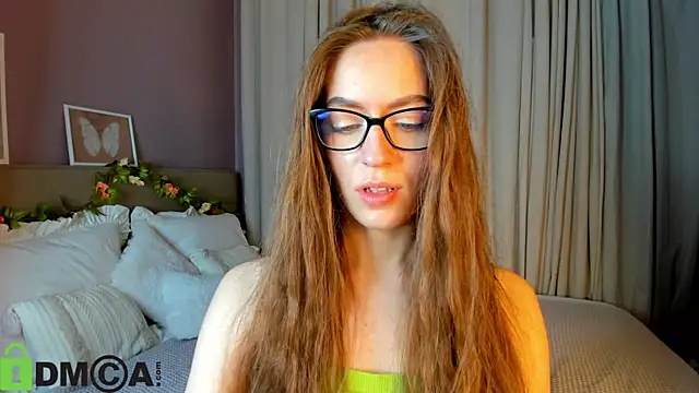 Agnes Wells online show from November 2025 09:19:01 AM