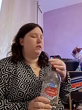 Snapshot of Feuchtekitty92@xh chatting on October 2025 06:36:02 AM Feuchtekitty92xh online show from October 2025 06:36:02 AM