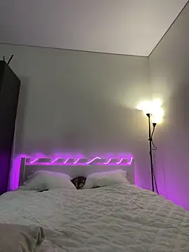 TiffaNoel online show from October 2025 04:29:01 PM