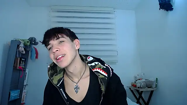 lucky stricke online show from October 2025 03:20:01 AM