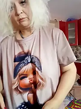 Snapshot of SquirtMilf00 chatting on October 2025 02:41:01 AM SquirtMilf00 online show from October 2025 02:41:01 AM