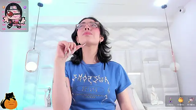 Im Molly Angel online show from October 2025 08:20:02 PM