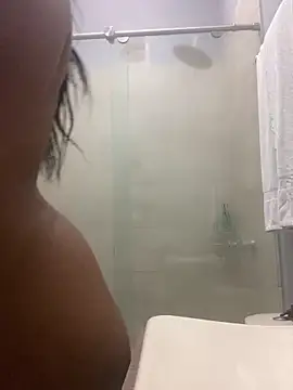 Dakotaferreti online show from October 2025 08:16:02 PM