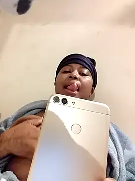 Snapshot of AcetousAbb chatting on September 2025 02:54:02 AM AcetousAbb online show from September 2025 02:54:02 AM